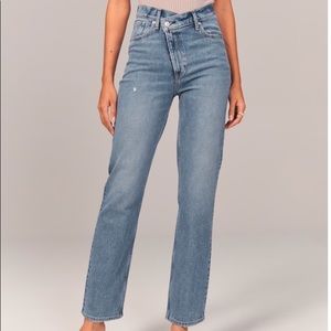 90s Ultra High Rise Straight Jean